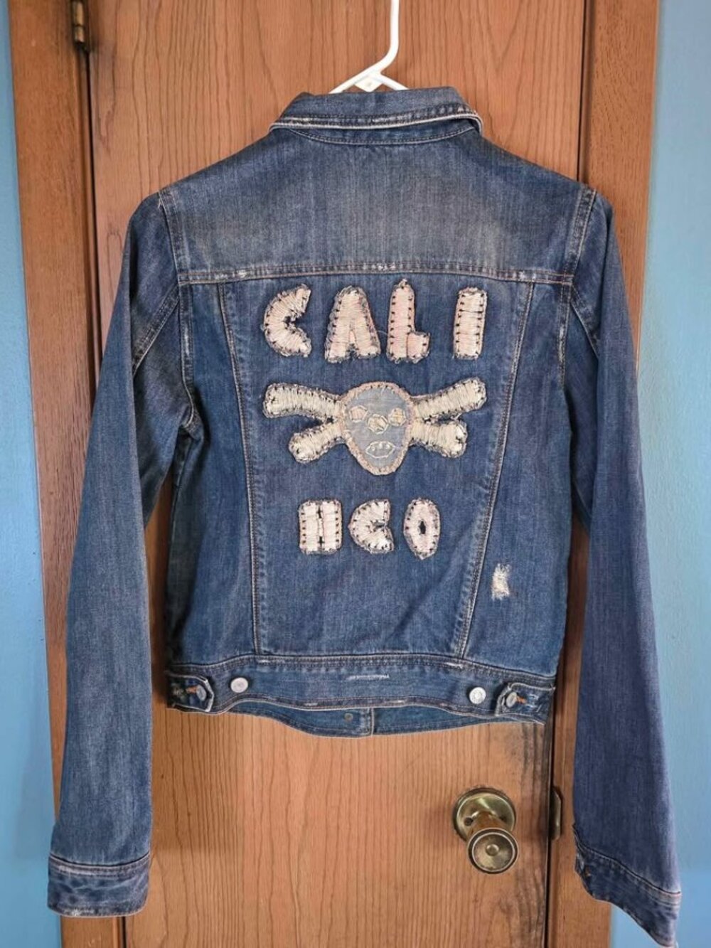 Size L New Hollister Cali HCO Distressed Skull Denim Jean Jacket